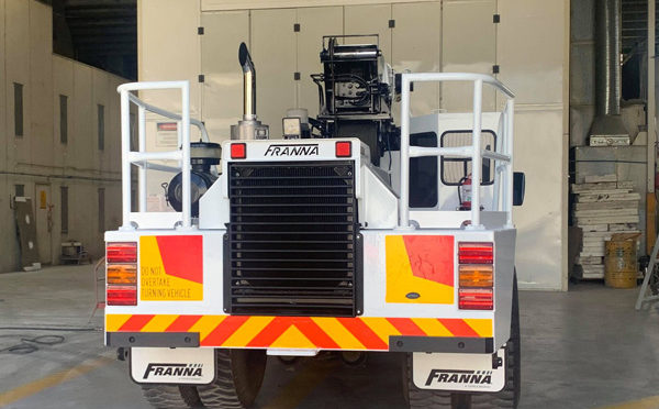 Important Safety Tips Before Crane Hiring